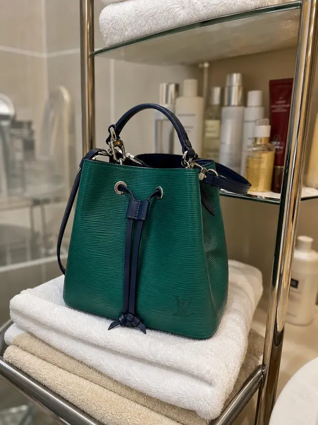 Epi Leather NeoNoe BB-Exclusive Prelaunch-Emerald Green Indigo M53612 photo review