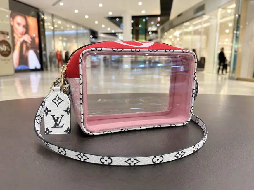 2019 Giant/Mini Monogram canvas Beach Pouch-Red M67601 photo review