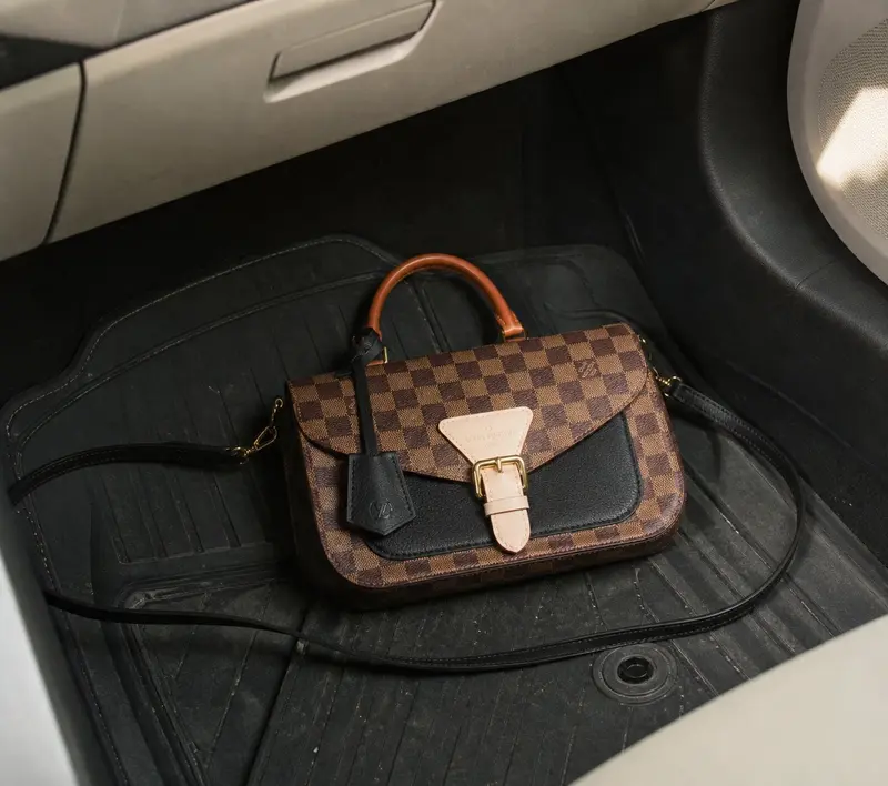 2019 Damier Ebene Trendy Crossbody-Noir N40146 photo review