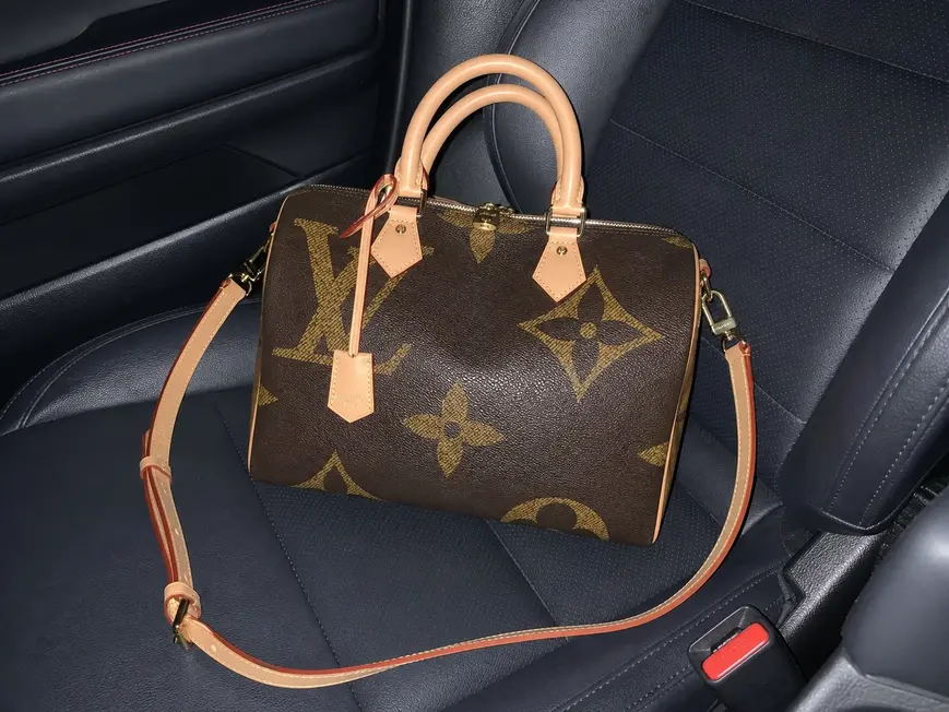 2019 Monogram Giant Speedy Bandouliere 30-Exclusive Prelaunch M44602 photo review