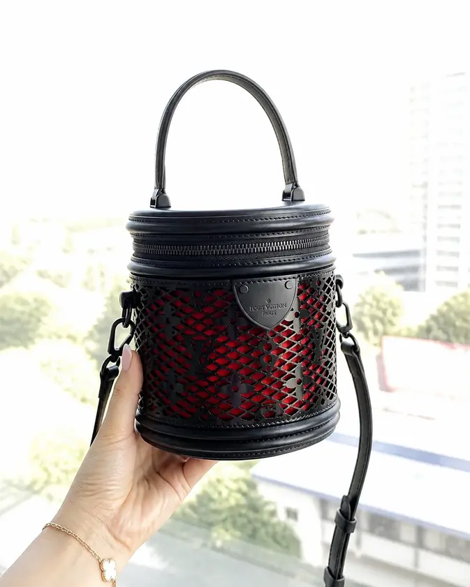 Monogram Lace Bucket PM Bag M20363 photo review