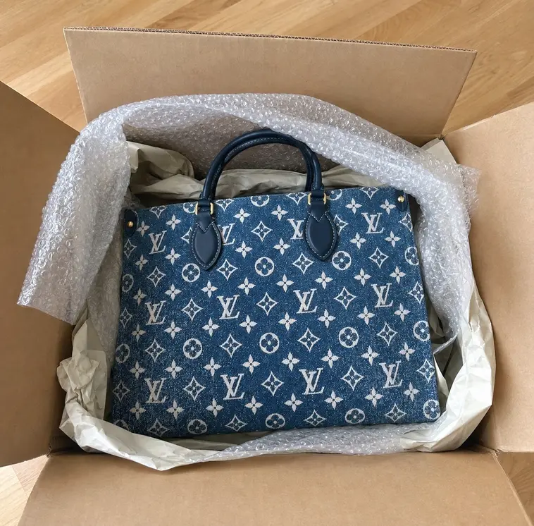 Monogram Denim OnTheGo MM Tote Bag M59608 photo review