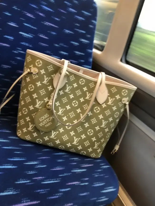 Monogram Empreinte Neverfull MM M46102 photo review