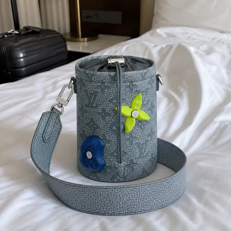 Monogram Virgil Ablohs Climbing Chalk Pouch M81572 photo review