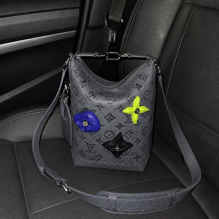 Monogram Virgil Ablohs Climbing Hobo Cruiser PM-Dark M20875-Dark photo review
