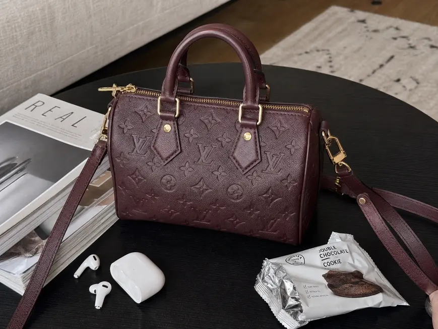 Monogram SPEEDY BANDOULIERE 25-Burgundy M42402 photo review