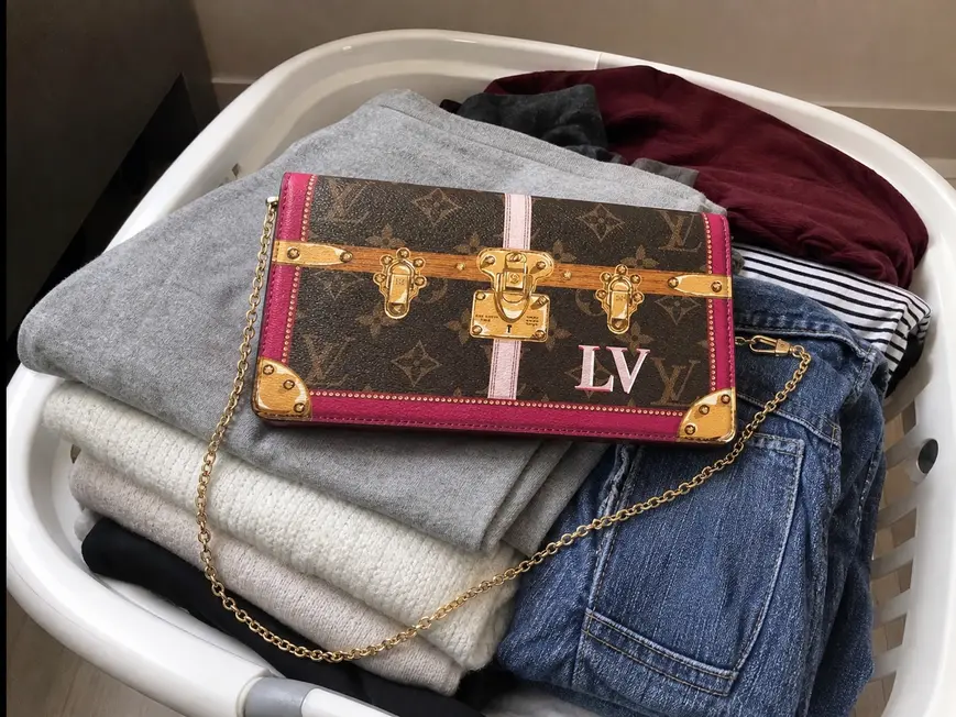 2018 Premium Monogram Canvas Pochette Weekend Clutch M62456 photo review