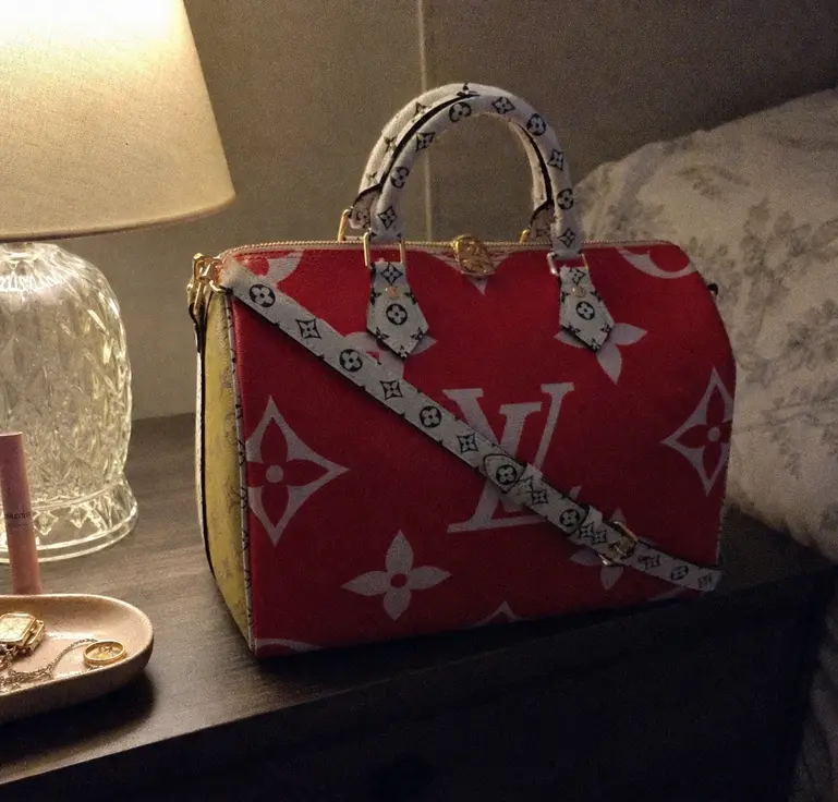 2019 Monogram Speedy Bandouliere 30-Rouge M44573 photo review