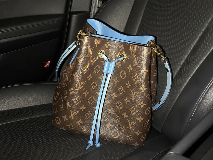 2019 Monogram Canvas NeoNoe M43569 photo review