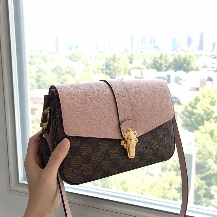 2019 Cruise Damier Ebene Canvas Clapton Bag-Magnolia N44244 photo review