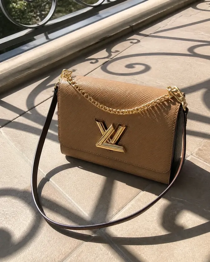 2019 Epi Leather Twist MM-Camel HL-M50292 photo review