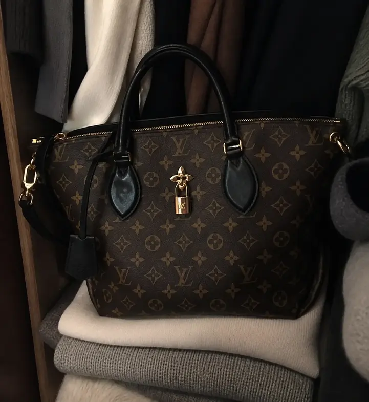 2019 Monogram Canvas Flower Zipped Tote MM M44347 photo review