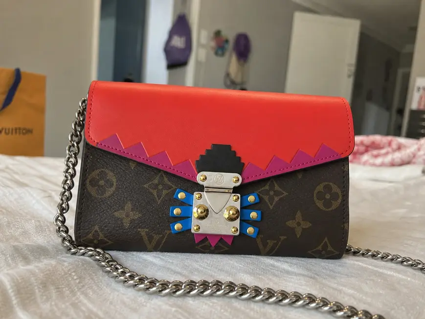 Fall Monogram Totem Chain Wallet M61488 photo review