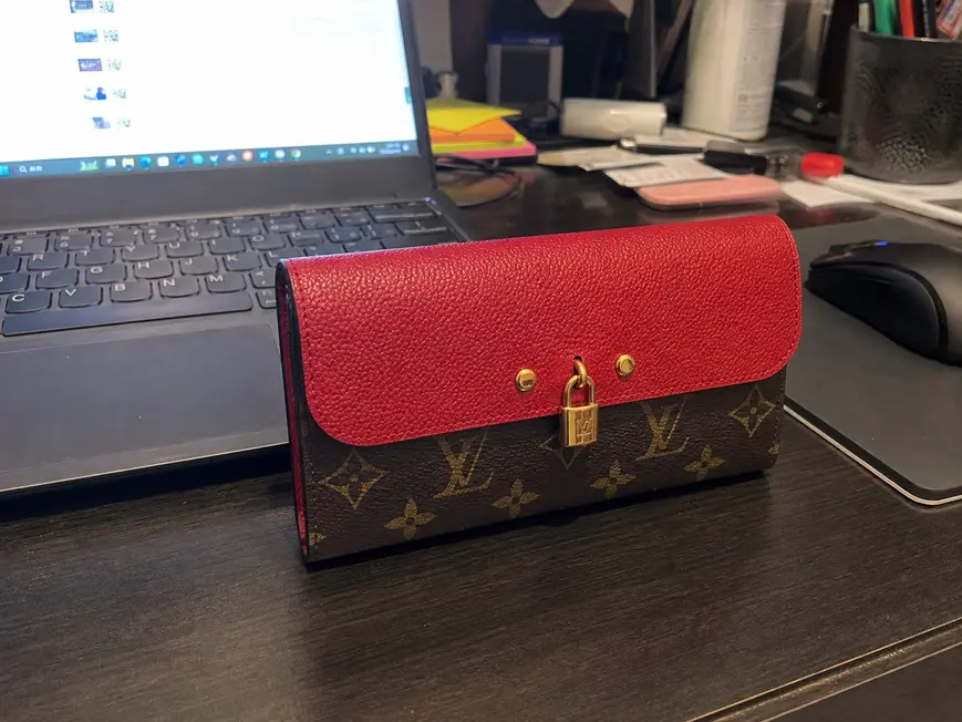 2016 Premium Monogram Canvas Venus Wallet-Cherry M61836 photo review