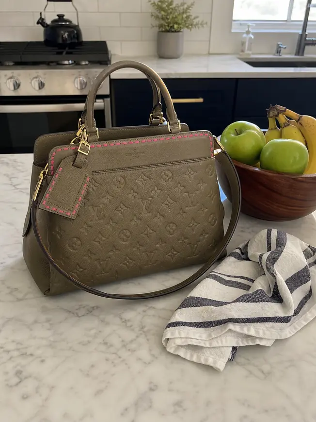 2017 Premium Monogram Empreinte Vosges MM-Khaki M43250 photo review