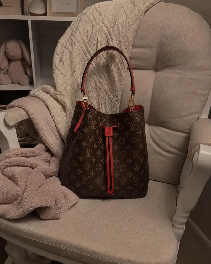 Monogram Neonoe Handbag-Red M44021 photo review