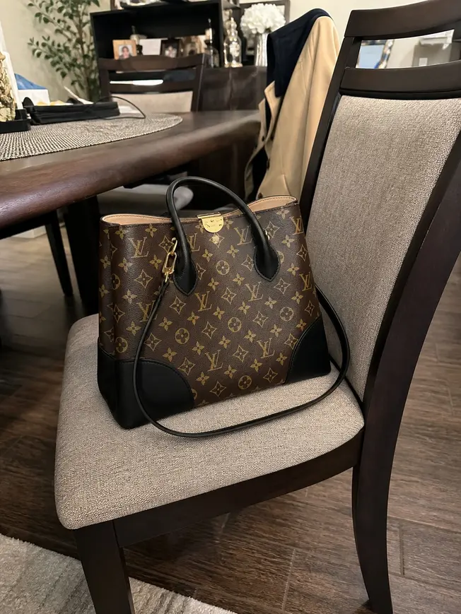 2017 Monogram Canvas Flandrin Handbag-Black M41595-2 photo review