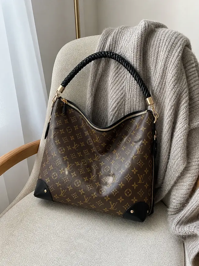 2017 Premium Monogram Canvas Triangle Softy Handbag M44130 photo review