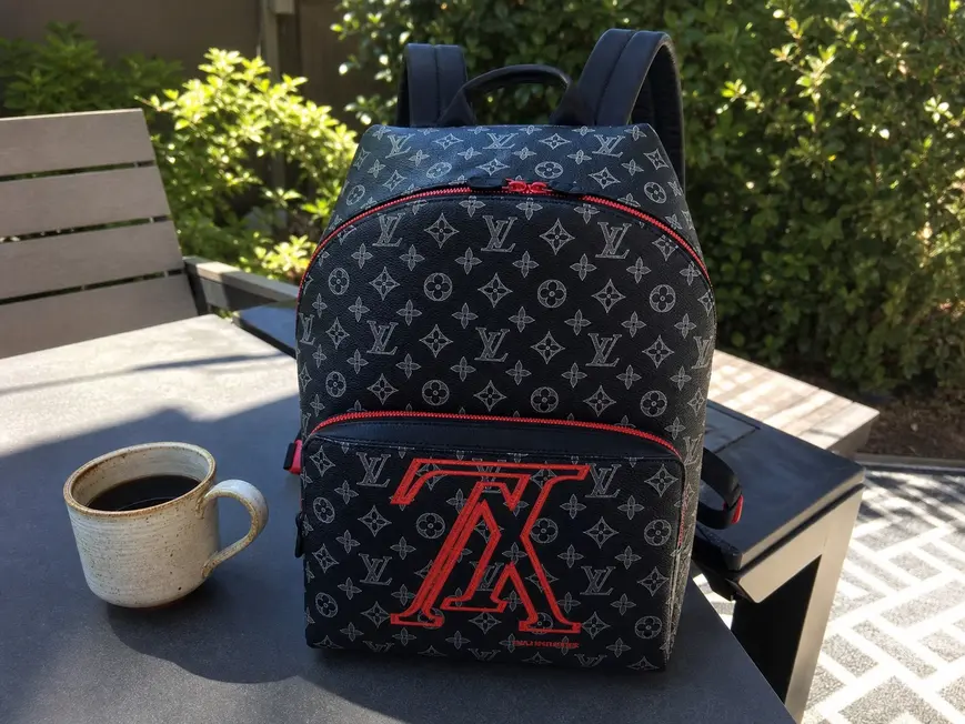 2018 Men LV Signature Premium Monogram Eclipse Apollo Backpack M43676 photo review