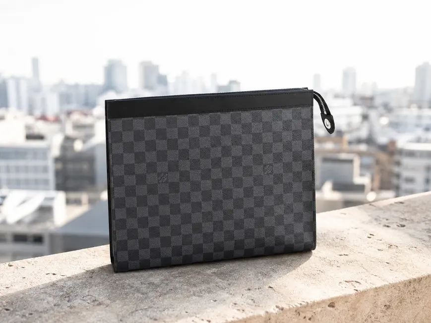 2018 Men Pochette Voyage GM Damier Graphite Canvas N60054 photo review