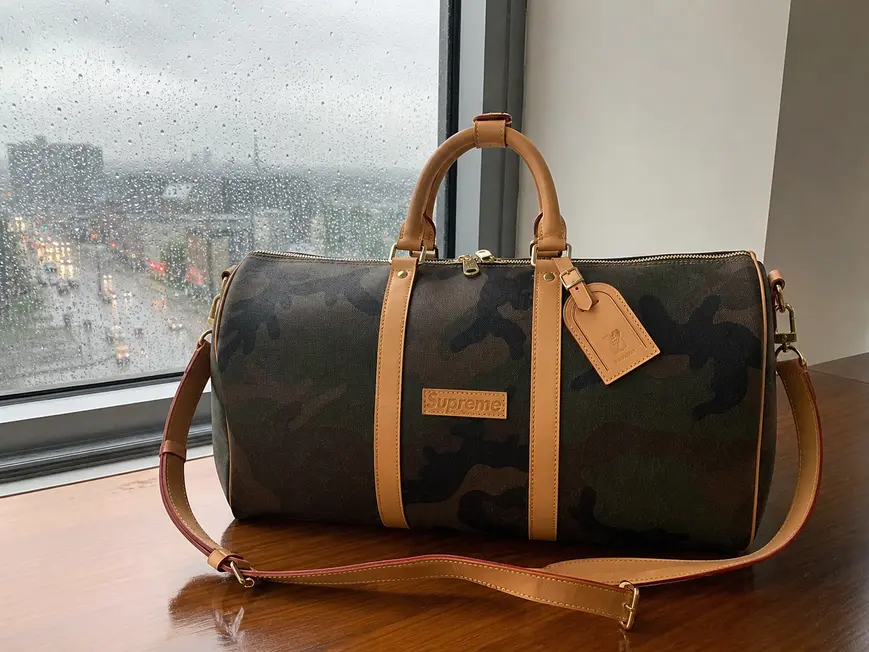 X Supreme 2017 Premium Keepall 45 Bandouliere M43466 photo review
