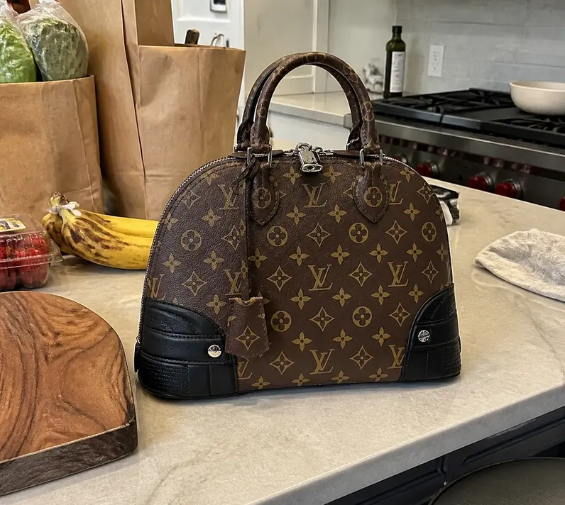2015 New Monogram Alma PM-Noir M50480-1 photo review