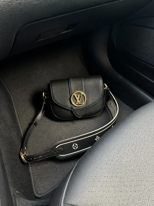 LV Circle LV Pont 9 Soft PM Handbag M58727 photo review