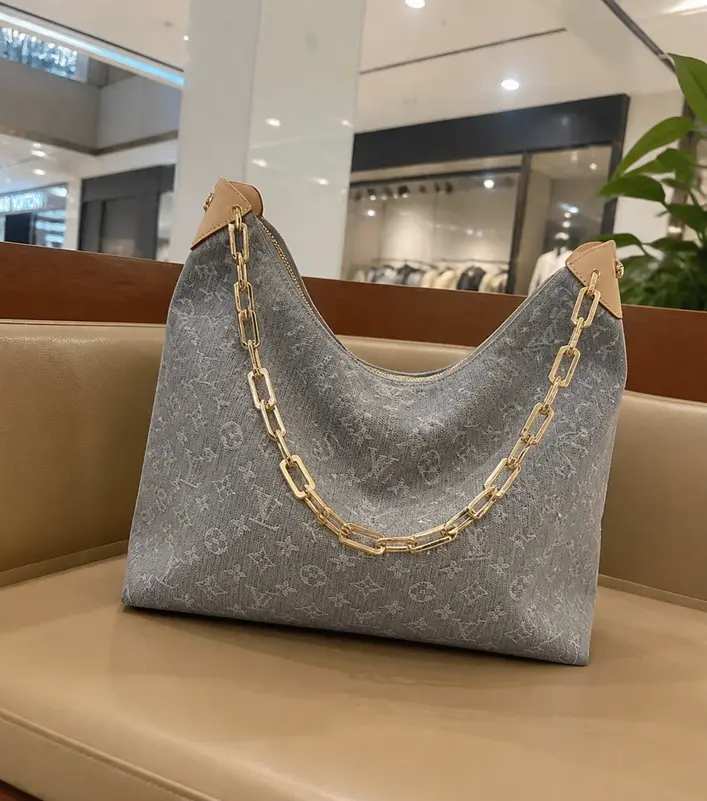 Coussin Hobo Medium Washed Grey M13390 photo review