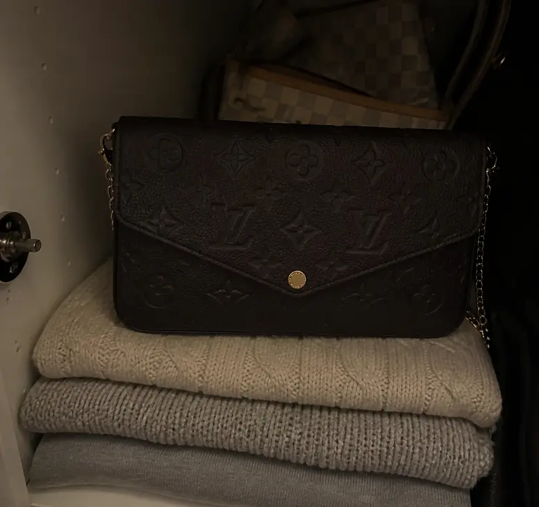Felicie Pochette Black M14193 photo review