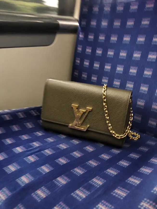 Pochette Louise M12788 photo review