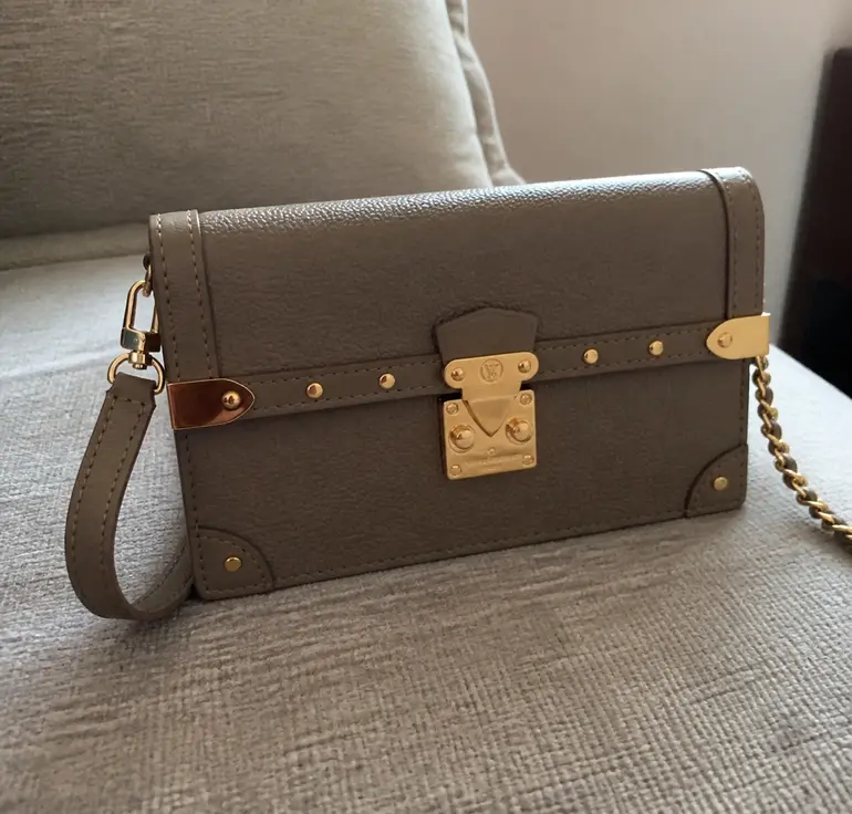 Trunk Chain Wallet M11216 photo review