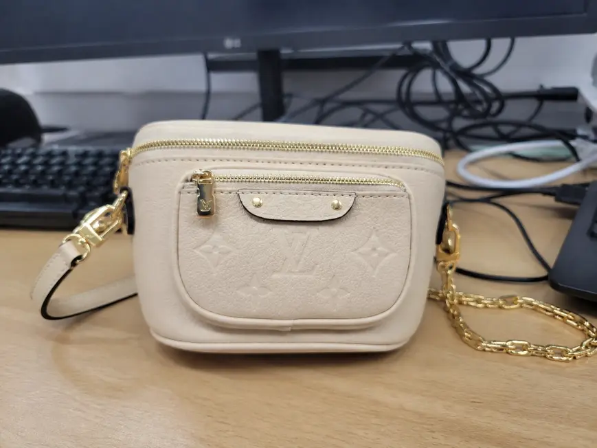 Mini Bumbag M83275 photo review