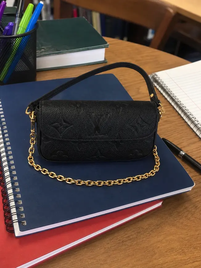 Wallet On Chain Ivy M82154 photo review
