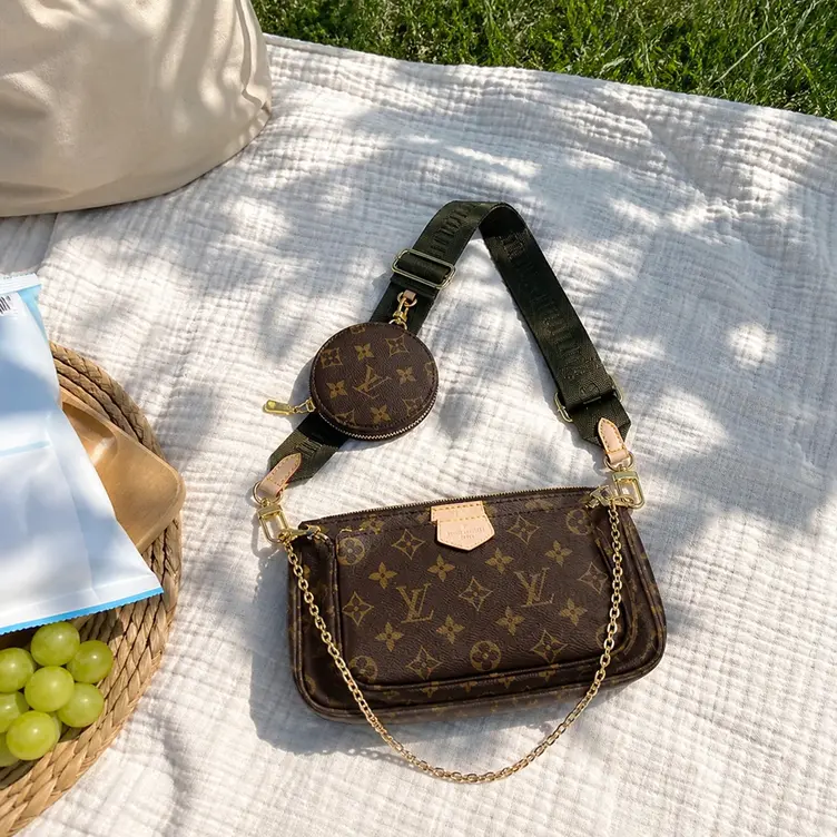 Multi Pochette Accessoires M44813 photo review