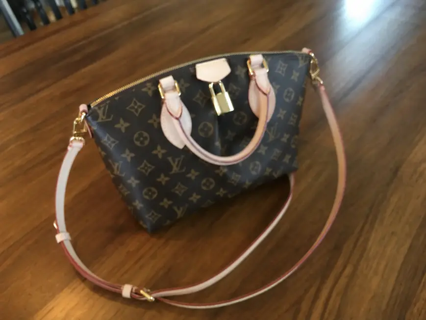 Monogram Canvas BOETIE PM TOTE BAG M45986 photo review