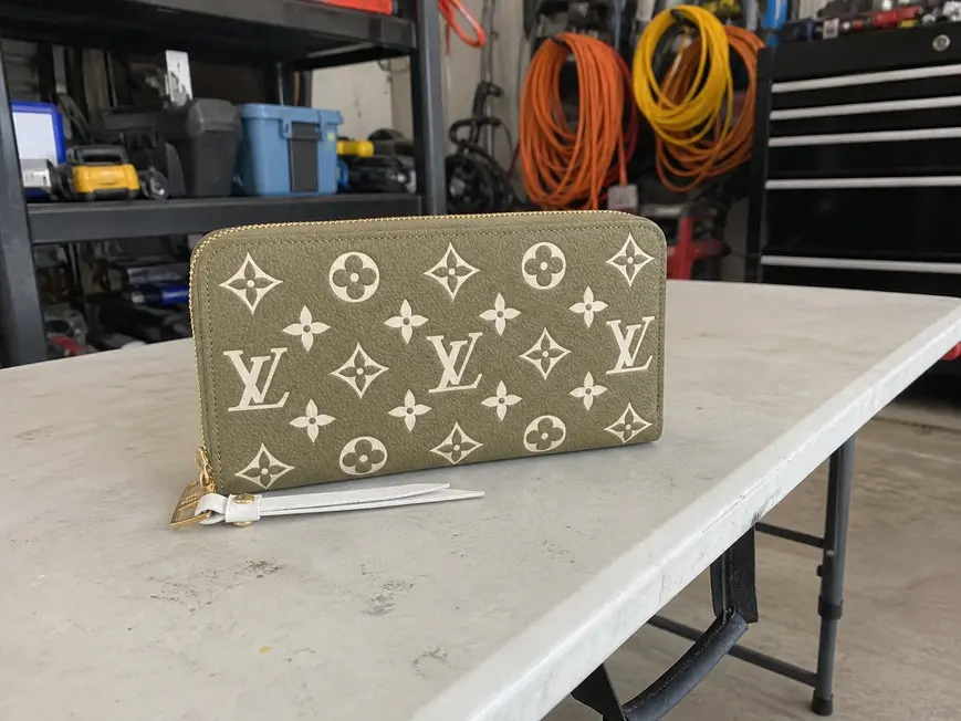 Monogram Empreinte Zippy Wallet M81280 photo review