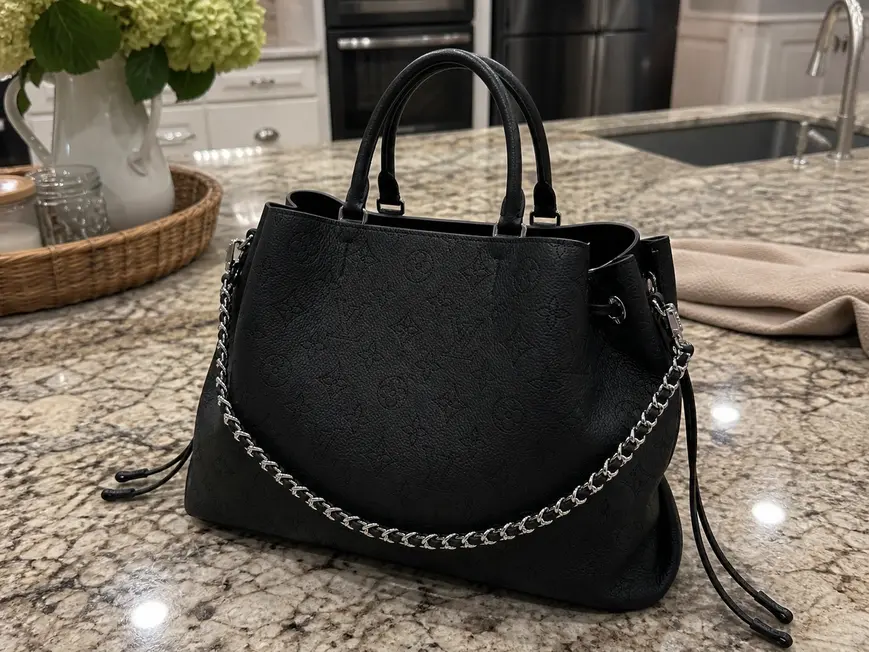Mahina Calf Bella Tote Bag M59200 photo review