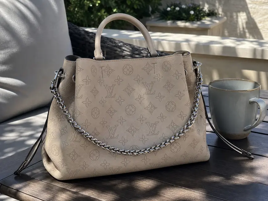 Mahina Calf Bella Tote M59201 photo review