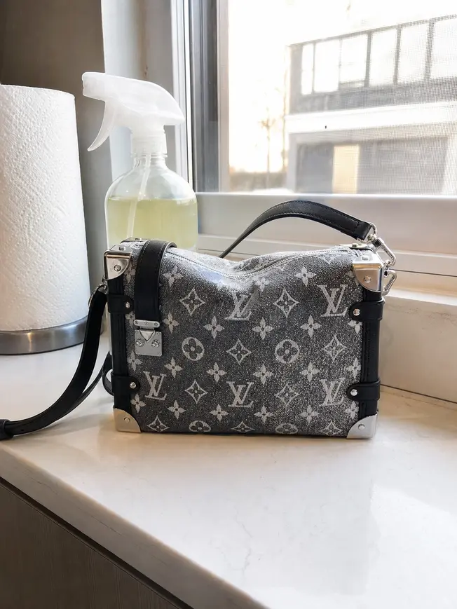 Monogram Jacquard Denim Side Trunk Bag M21460 photo review
