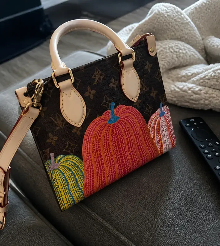 LV x YK OnTheGo PM M46467 photo review