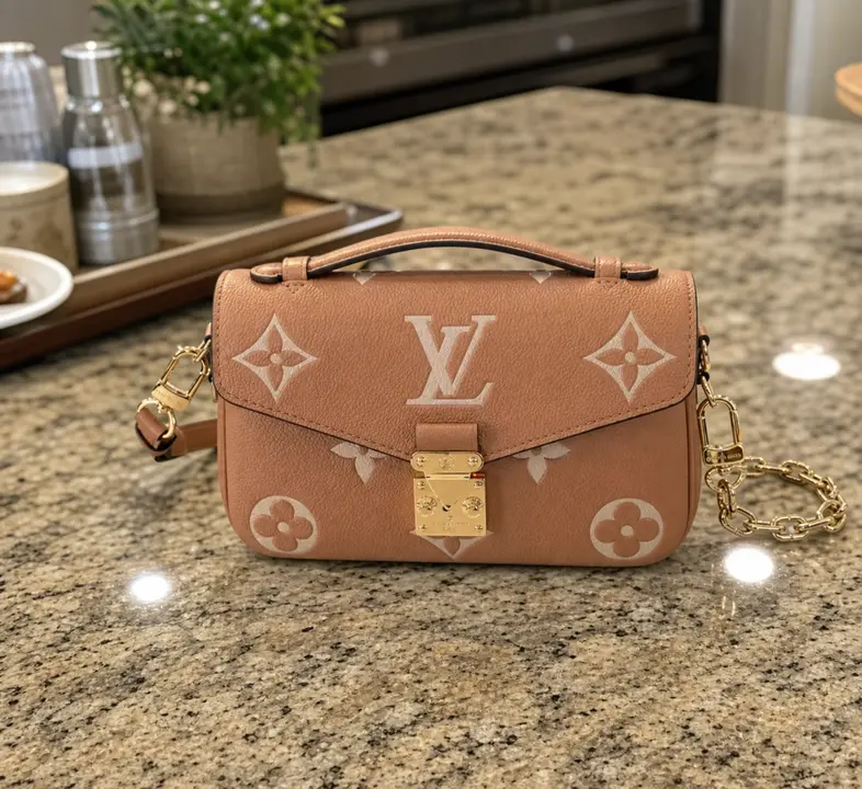 Monogram Canvas Pochette Metis East West Bag M12735 photo review