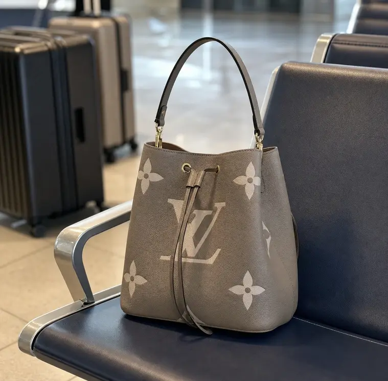 Monogram All In BB M13045 photo review