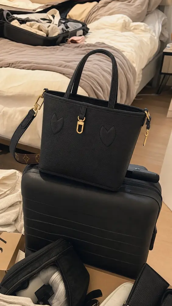 Neverfull Bandouliere Inside Out BB M12099 photo review