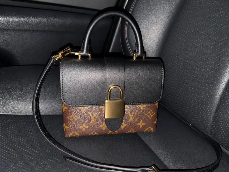 Monogram Canvas Locky BB-Noir M44141 photo review