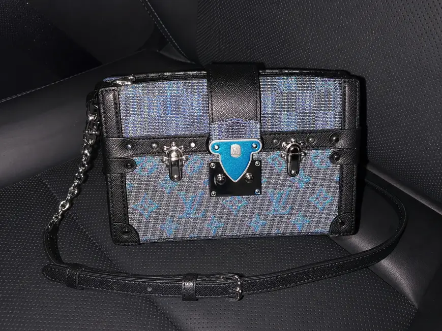 2019 Monogram LV Pop Trunk Clutch-Blue M55456 photo review