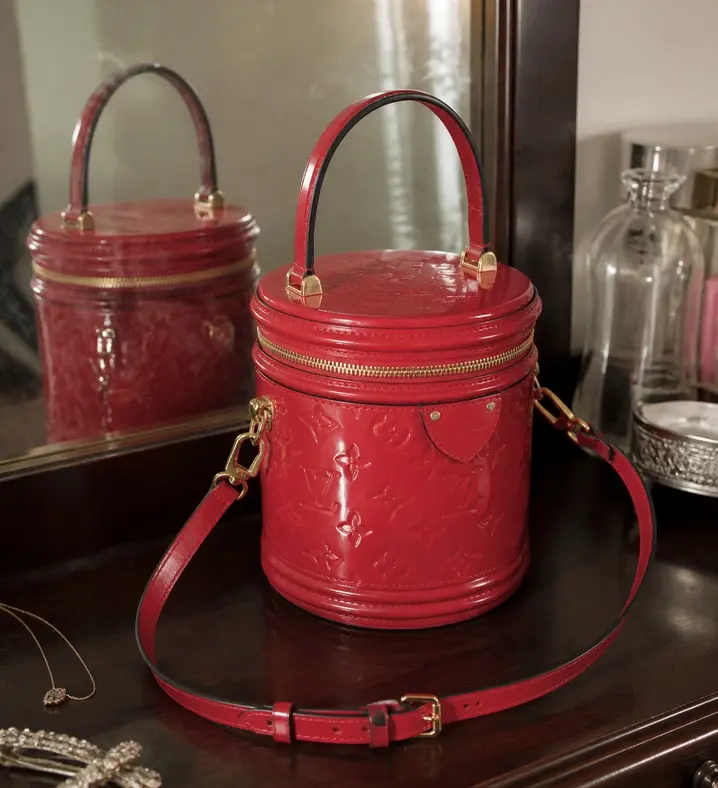 2019 Monogram Vernis Cannes-Red M53998 photo review