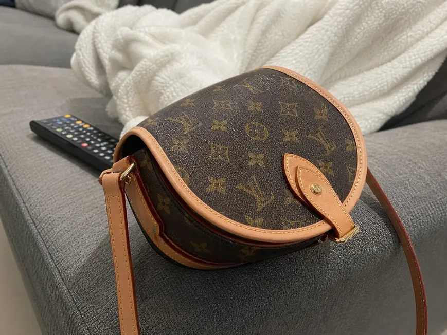 2020 Monogram Canvas Tambourin M44860 photo review