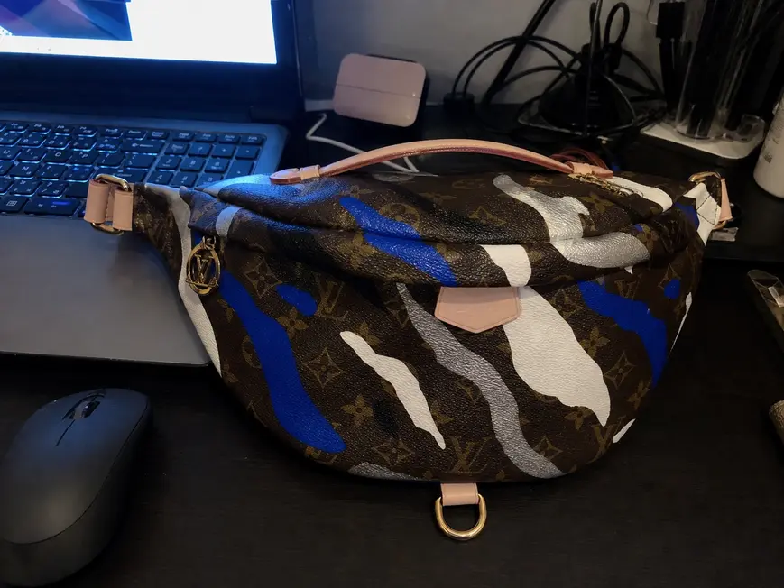 2020 LVXLOL BUMBAG M45106 photo review