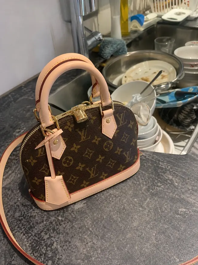 Monogram Canvas ALMA BB M53152 photo review