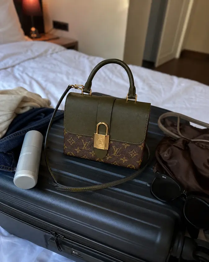 Monogram Canvas LOCKY BB-Laurel M44797 photo review